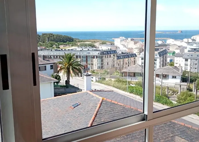 Ensan Ciprian Con Vistas Al Mar