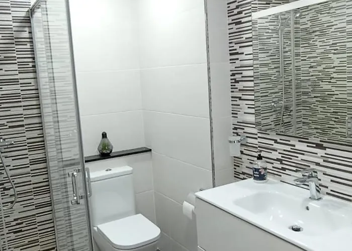 Ensan Ciprian Con Vistas Al Mar Cervo